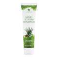 Tubo blanco de 296 ml de Aloe-Jojoba Shampoo Forever con banda verde e ilustración de aloe y semillas de jojoba, sobre fondo blanco