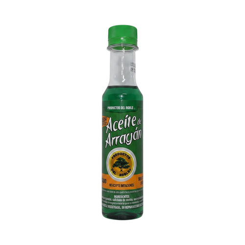 Aceite de Arrayán de la marca Productos del Roble, presentación en botella alargada de vidrio o plástico transparente con tapa de rosca verde; el líquido en su interior es de un color verde intenso. La etiqueta tiene un diseño verde con un logotipo circular que muestra un árbol y la leyenda "PRODUCTOS DEL ROBLE", seguida del nombre del producto en letras blancas y un sello que dice "NO ACEPTE IMITACIONES", diseñado para el bienestar y cuidado diario